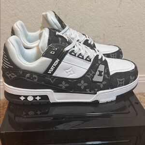 Louis Vuitton Monogram Black and White Fashion Sneakers